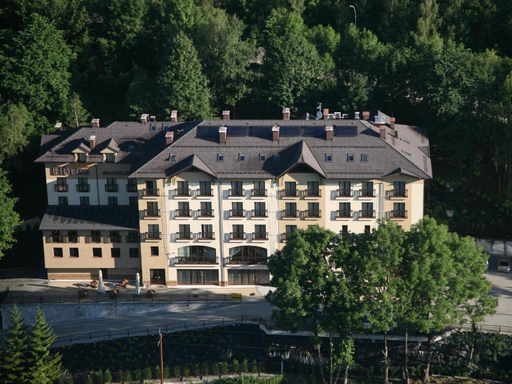 שצ'צ'ירק Hotel Elbrus Spa & Wellness מראה חיצוני תמונה